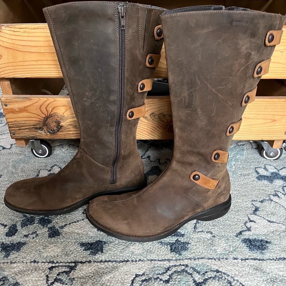 Merrell Women’s Waterproof Boots